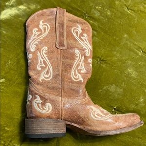 Corral boots